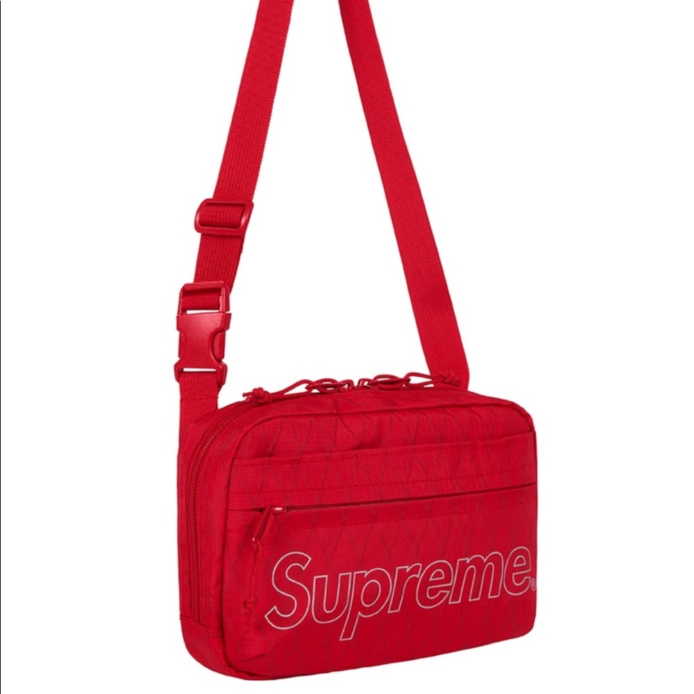 NEW IN BAG- SUPREME shoulder bag F/W 2018
